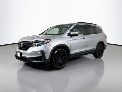 Lunar Silver Metallic 2022 Honda Pilot AWD Special Edition