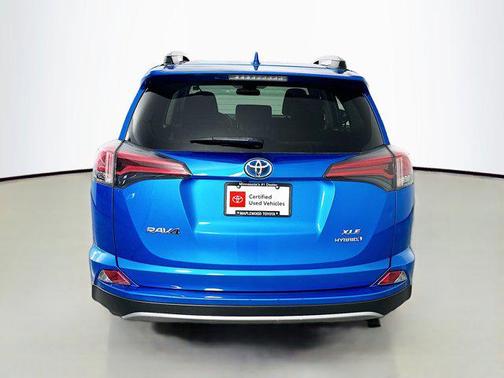 2018 Toyota RAV4 Hybrid XLE