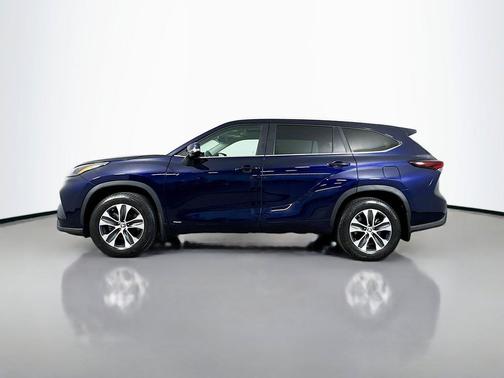 Blueprint 2025 Toyota Highlander Hybrid XLE