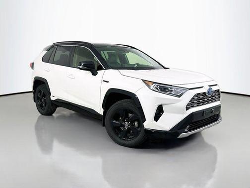 2020 Toyota RAV4 Hybrid SE