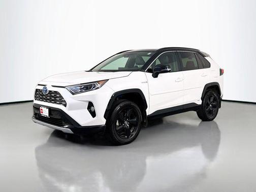 2020 Toyota RAV4 Hybrid SE