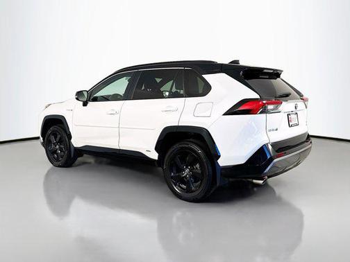 2020 Toyota RAV4 Hybrid SE