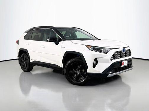 2020 Toyota RAV4 Hybrid SE