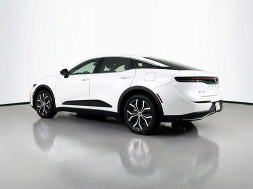 2024 Toyota Crown XLE