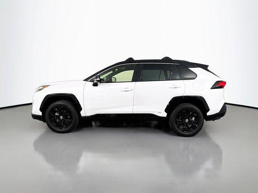 2025 Toyota RAV4 Hybrid SE