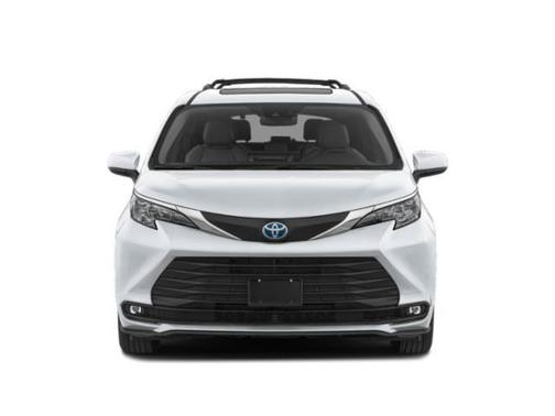 Celestial Silver 2025 Toyota Sienna XLE