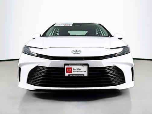 Ice Cap 2025 Toyota Camry LE