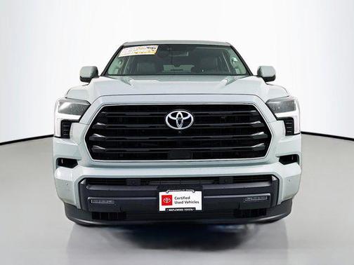 2023 Toyota Sequoia SR5