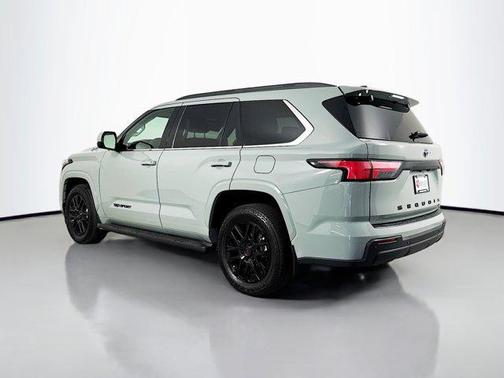 2023 Toyota Sequoia SR5