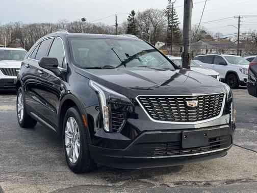 2022 Cadillac XT4 Luxury