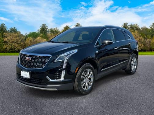 Stellar Black Metallic 2023 Cadillac XT5 Premium Luxury