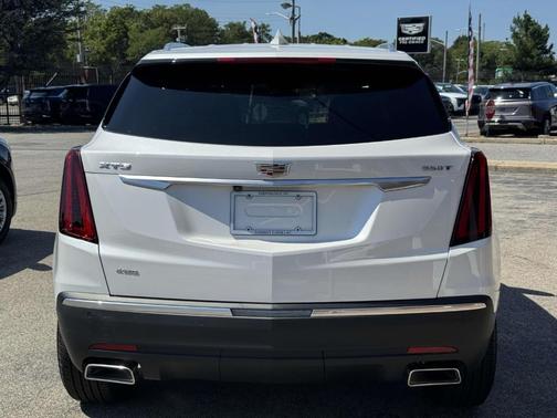 2024 Cadillac XT5 Luxury
