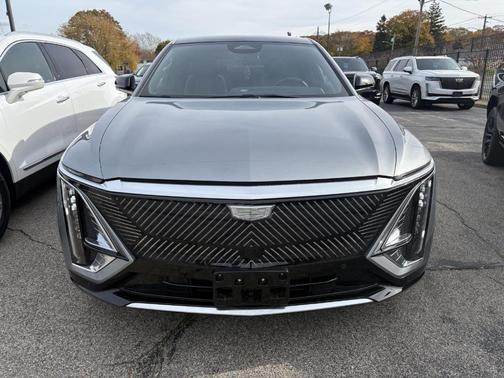 2024 Cadillac LYRIQ Tech