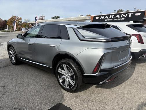 2024 Cadillac LYRIQ Tech