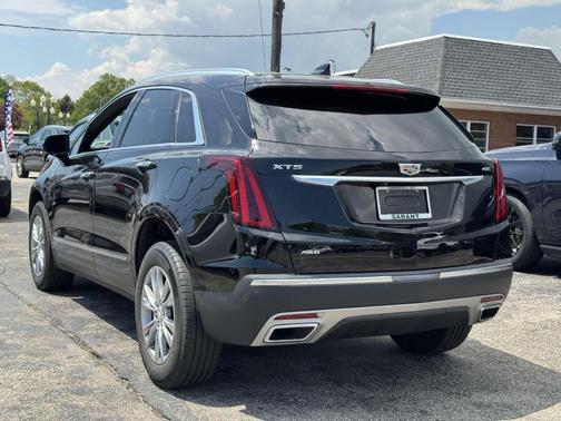 2022 Cadillac XT5 Premium Luxury