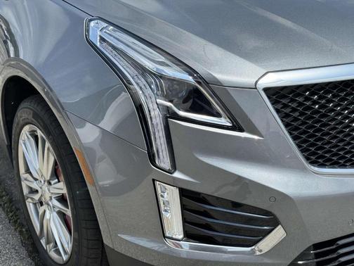 2022 Cadillac XT5 Sport