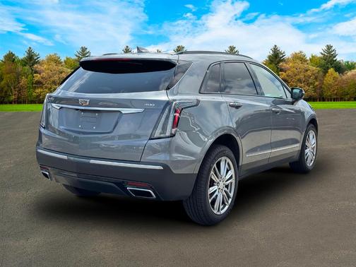 2022 Cadillac XT5 Sport