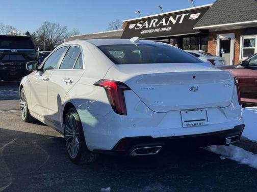 2023 Cadillac CT4 Premium Luxury