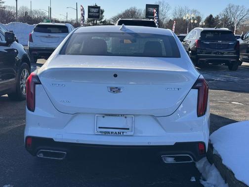 2023 Cadillac CT4 Premium Luxury