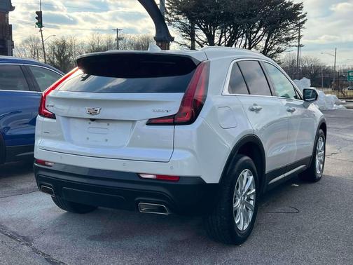 2023 Cadillac XT4 Luxury