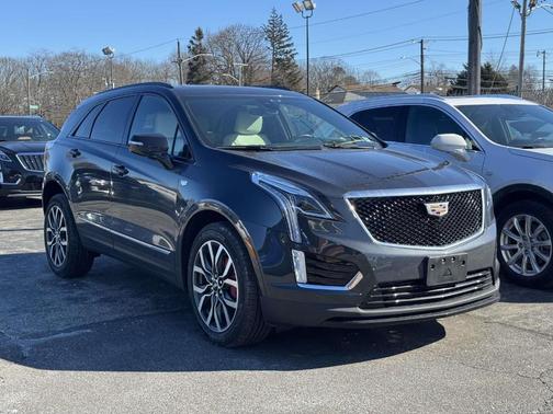 2023 Cadillac XT5 Sport