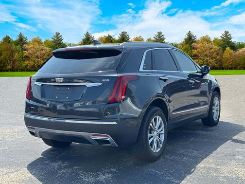 2022 Cadillac XT5 Premium Luxury