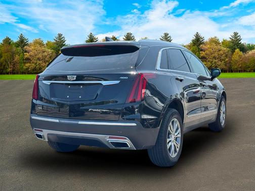 2022 Cadillac XT5 Premium Luxury