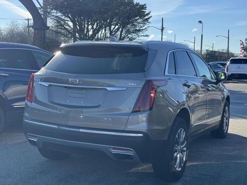 2023 Cadillac XT5 Premium Luxury