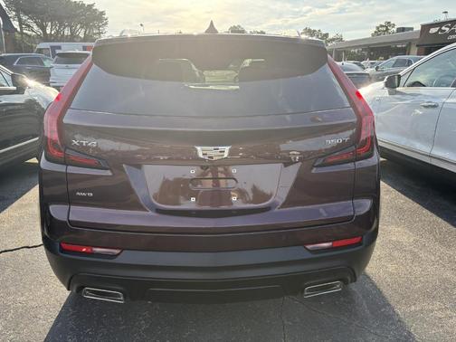 2023 Cadillac XT4 Luxury