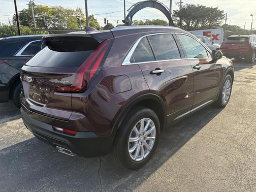 2023 Cadillac XT4 Luxury