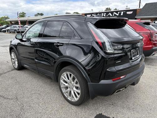 2022 Cadillac XT4 Sport