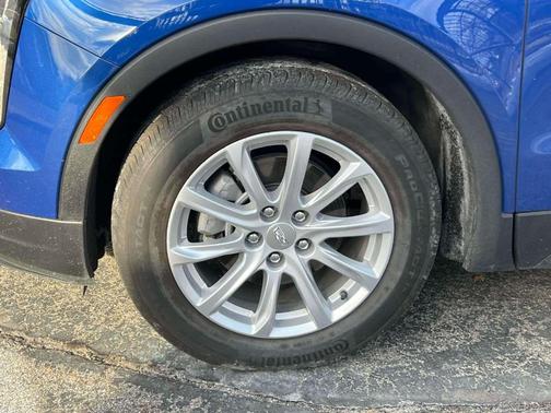 2023 Cadillac XT4 Luxury