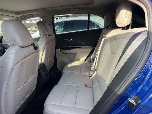 2023 Cadillac XT4 Luxury