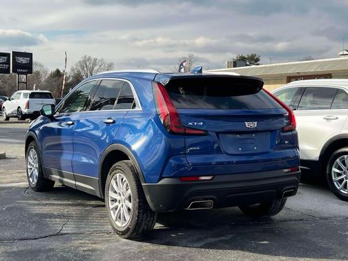 2023 Cadillac XT4 Luxury