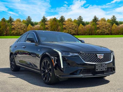 2022 Cadillac CT4 Premium Luxury