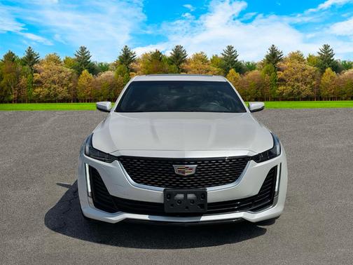 2022 Cadillac CT5 Luxury AWD