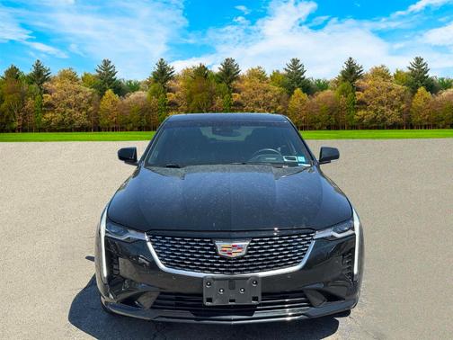 2022 Cadillac CT4 Premium Luxury