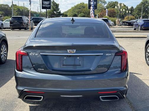 2022 Cadillac CT5 Luxury AWD