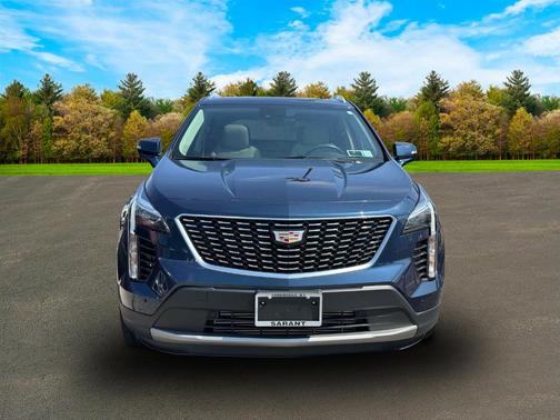 2022 Cadillac XT4 Premium Luxury