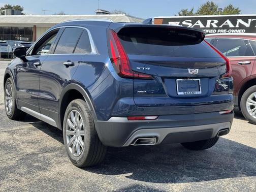 2022 Cadillac XT4 Premium Luxury