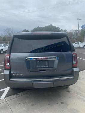 Photo 5 of 17 of 2019 GMC Yukon Denali