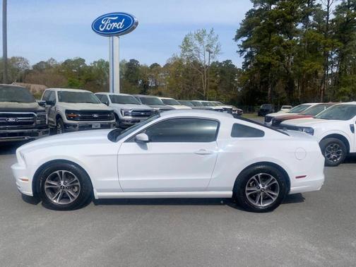 2014 Ford Mustang V6 Premium