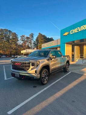 2024 GMC Sierra 1500 AT4