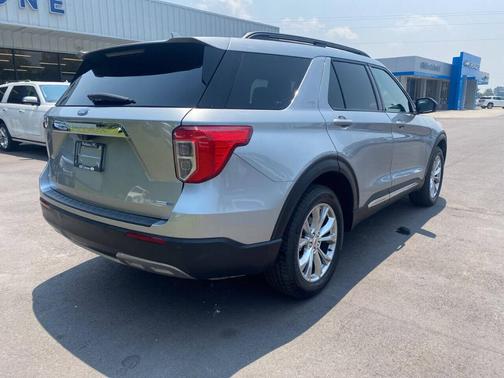 Silver 2020 Ford Explorer XLT