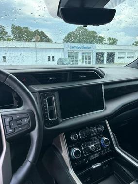 Black 2024 GMC Yukon XL Denali