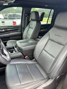 Black 2024 GMC Yukon XL Denali