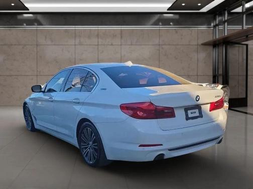 2019 BMW 530e xDrive iPerformance