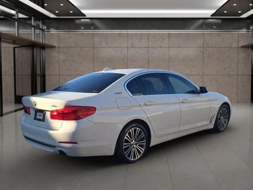 2019 BMW 530e xDrive iPerformance
