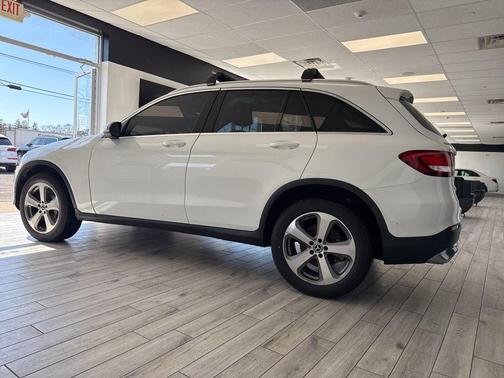 2017 Mercedes-Benz GLC 300 Base