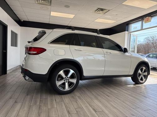 2017 Mercedes-Benz GLC 300 Base